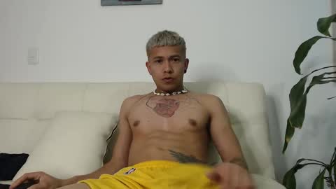 dilanxxx8888 online show from November 2025 03:49:02 AM