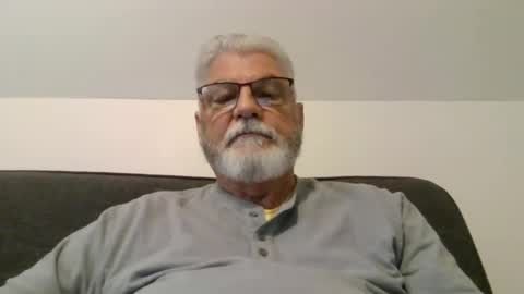 Snapshot of dilbert2024 chatting on February 2025 09:20:02 PM Dilbert online show from February 2025 09:20:02 PM