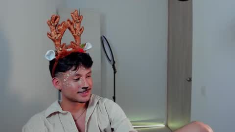 Snapshot of dimitri_targaryen chatting on December 2024 02:34:02 AM Fabian online show from December 2024 02:34:02 AM