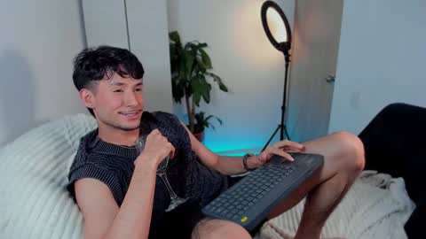 Snapshot of dimitri_targaryen chatting on December 2024 02:54:01 AM Fabian online show from December 2024 02:54:01 AM