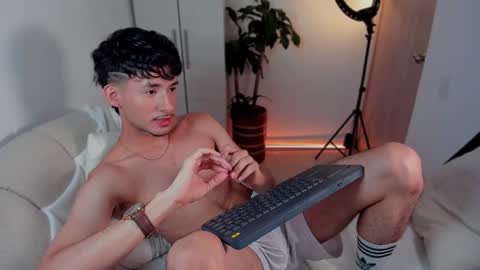 Snapshot of dimitri_targaryen chatting on January 2025 03:15:01 AM Fabian online show from January 2025 03:15:01 AM