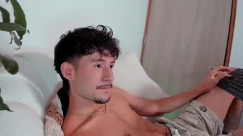 Snapshot of dimitri_targaryen chatting on February 2025 01:25:02 AM Fabian online show from February 2025 01:25:02 AM