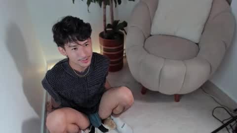 Snapshot of dimitri_targaryen chatting on March 2025 02:04:01 AM Fabian online show from March 2025 02:04:01 AM