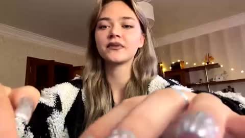 dimplemelchert online show from August 2026 07:32:01 AM