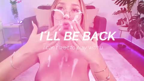 Snapshot of dina_ride chatting on February 2025 12:18:02 PM online show from February 2025 12:18:02 PM