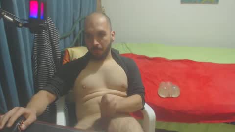 Snapshot of dinchtcams chatting on December 2024 08:24:01 AM Dincht online show from December 2024 08:24:01 AM