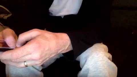 Snapshot of dinnerout1111 chatting on January 2025 03:34:02 PM dinnerout1111 online show from January 2025 03:34:02 PM