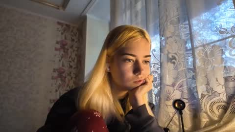 dinorahmroczkowski online show from October 2025 07:27:02 AM