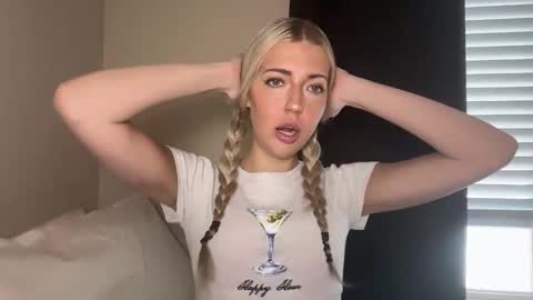 Snapshot of diordelilah chatting on March 2026 06:37:01 PM diordelilah online show from March 2026 06:37:01 PM