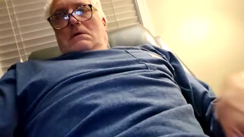 Snapshot of dirty69oldman chatting on January 2025 12:45:02 PM dirty69oldman online show from January 2025 12:45:02 PM