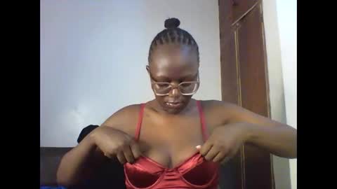 ELLE online show from January 2026 05:22:01 AM