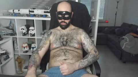 Snapshot of dirtybalws chatting on January 2025 03:25:02 PM Robert online show from January 2025 03:25:02 PM