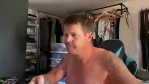 Snapshot of dirtybastard81 chatting on August 2026 07:33:02 AM Jan online show from August 2026 07:33:02 AM