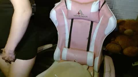 Snapshot of dirtylexa31 chatting on October 2025 02:06:02 PM LEXA online show from October 2025 02:06:02 PM