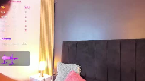 Soffie - Valentina - Yuya  Astro online show from February 2025 11:52:01 AM