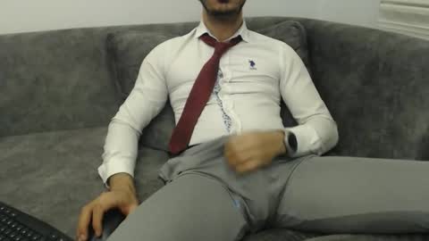 Snapshot of dirtyybooyy77 chatting on May 2026 11:33:02 PM dirtyybooyy77 online show from May 2026 11:33:02 PM