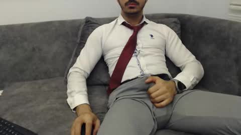 Snapshot of dirtyybooyy77 chatting on May 2026 11:03:02 PM dirtyybooyy77 online show from May 2026 11:03:02 PM