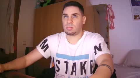 Snapshot of diselobienclaro chatting on January 2026 08:12:01 PM diselobienclaro online show from January 2026 08:12:01 PM