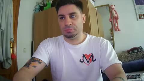 Snapshot of diselobienclaro chatting on February 2026 02:16:02 PM diselobienclaro online show from February 2026 02:16:02 PM