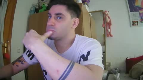 Snapshot of diselobienclaro chatting on March 2026 01:29:02 PM diselobienclaro online show from March 2026 01:29:02 PM