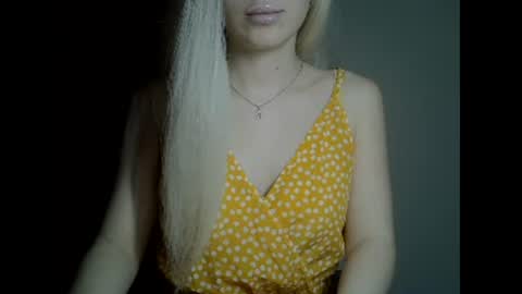 Snapshot of ditamilton chatting on December 2024 06:31:01 PM DitaMilton online show from December 2024 06:31:01 PM