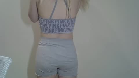 Snapshot of ditamilton chatting on February 2025 08:14:02 PM DitaMilton online show from February 2025 08:14:02 PM