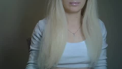 Snapshot of ditamilton chatting on February 2025 08:02:02 PM DitaMilton online show from February 2025 08:02:02 PM