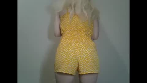 Snapshot of ditamilton chatting on February 2025 06:47:02 PM DitaMilton online show from February 2025 06:47:02 PM