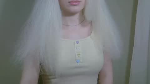 Snapshot of ditamilton chatting on October 2025 07:25:02 PM DitaMilton online show from October 2025 07:25:02 PM