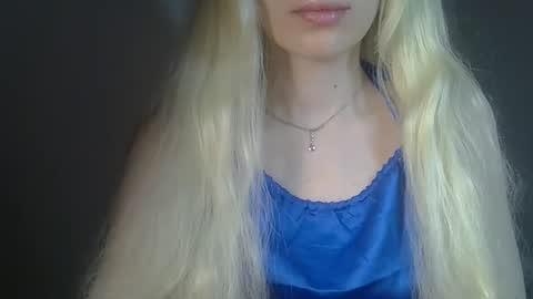 Snapshot of ditamilton chatting on February 2026 08:15:01 PM DitaMilton online show from February 2026 08:15:01 PM