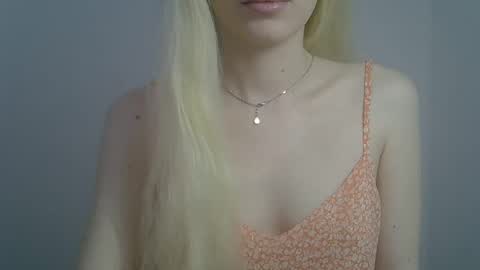 Snapshot of ditamilton chatting on February 2026 10:05:01 AM DitaMilton online show from February 2026 10:05:01 AM