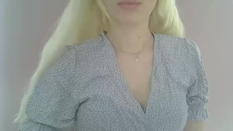 Snapshot of ditamilton chatting on February 2026 10:58:01 AM DitaMilton online show from February 2026 10:58:01 AM