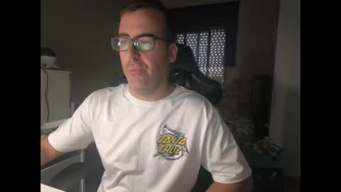 ditos_c online show from October 2025 08:15:02 AM