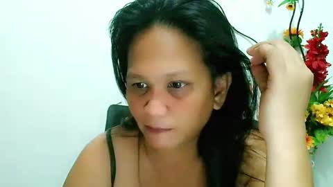 Snapshot of divinegrace10 chatting on February 2025 12:29:02 AM     Divine Grace Close To Your Hear online show from February 2025 12:29:02 AM