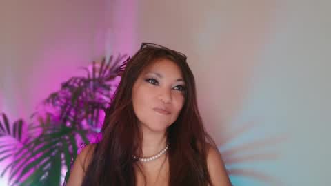 DivineLynn online show from July 2026 03:49:01 PM