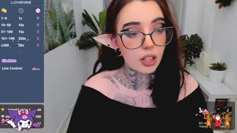 Snapshot of dixipixi_ chatting on December 2024 11:52:02 AM dixipixi_ online show from December 2024 11:52:02 AM