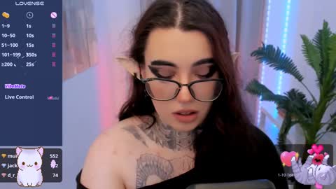Snapshot of dixipixi_ chatting on January 2025 11:45:01 AM dixipixi_ online show from January 2025 11:45:01 AM