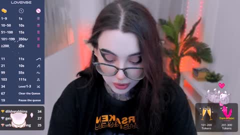 Snapshot of dixipixi_ chatting on January 2025 01:02:01 PM dixipixi_ online show from January 2025 01:02:01 PM
