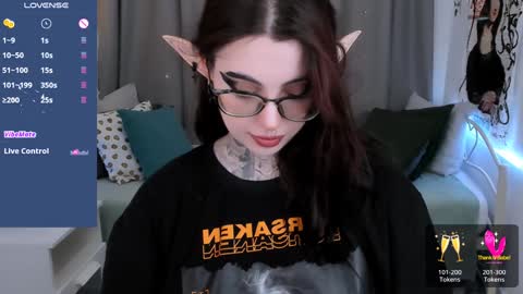 Snapshot of dixipixi_ chatting on February 2025 05:49:02 AM dixipixi_ online show from February 2025 05:49:02 AM