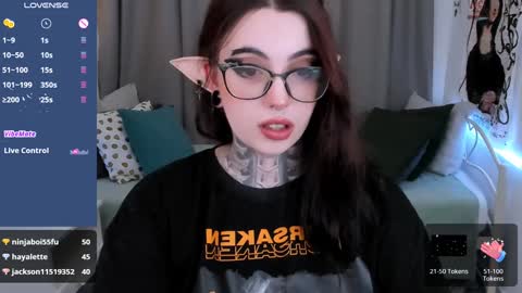 Snapshot of dixipixi_ chatting on February 2025 08:50:01 AM dixipixi_ online show from February 2025 08:50:01 AM