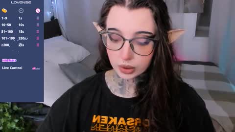 Snapshot of dixipixi_ chatting on September 2025 07:43:01 AM dixipixi_ online show from September 2025 07:43:01 AM