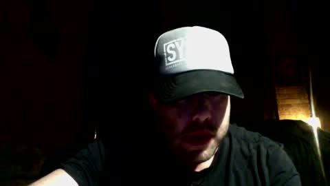 Snapshot of dj_chaterbate chatting on March 2025 04:05:02 AM DJ Chaterbate online show from March 2025 04:05:02 AM