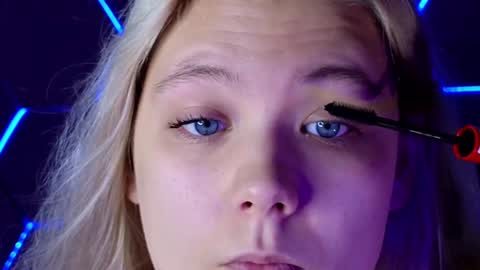 Jenia online show from December 2024 02:09:01 AM