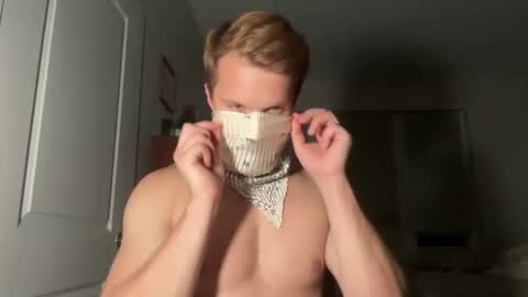 Snapshot of dmitri_mv chatting on October 2025 02:07:01 AM Dmitri online show from October 2025 02:07:01 AM