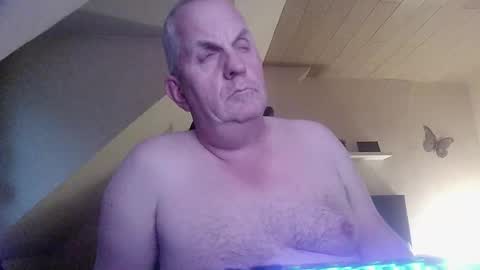 Snapshot of doggy2629 chatting on October 2025 04:17:02 PM doggy2629 online show from October 2025 04:17:02 PM
