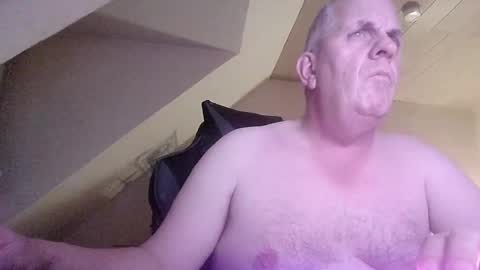 Snapshot of doggy2629 chatting on October 2025 08:14:02 PM doggy2629 online show from October 2025 08:14:02 PM