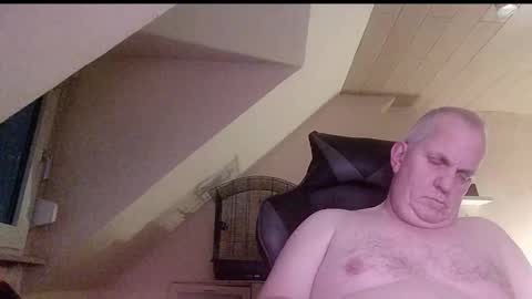 doggy2629 online show from February 2026 05:11:01 PM