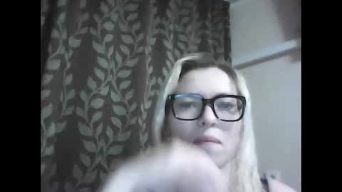 dolce_tempt online show from December 2025 06:47:02 PM