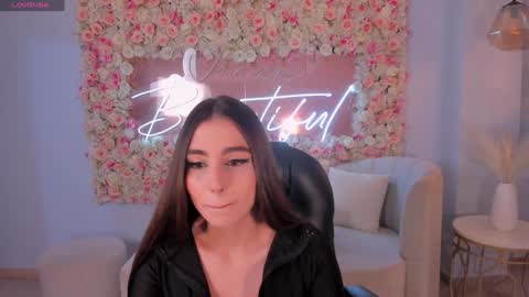 Dolcie  online show from January 2025 11:26:02 AM