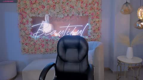 Dolcie  online show from January 2025 11:45:02 AM